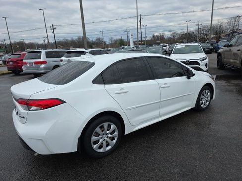 Certified 2023 Toyota Corolla LE image 4
