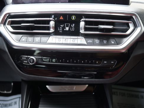 Used 2022 BMW X3 xDrive30i w/ M Sport Package 2 AWD/4WD image 31