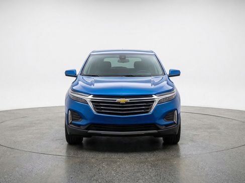 Used 2025 Chevrolet Equinox LT image 2