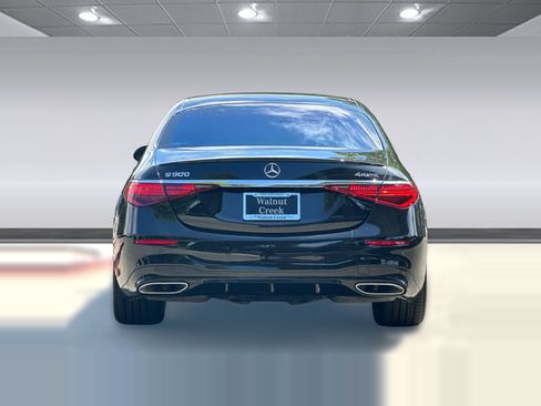 Certified 2022 Mercedes-Benz S 500 4MATIC image 9