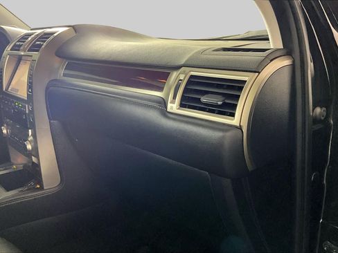 Used 2019 Lexus GX 460 Premium AWD/4WD image 17