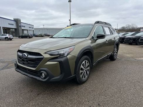 Certified 2023 Subaru Outback Premium image 3