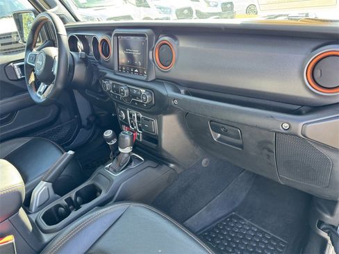 Used 2022 Jeep Gladiator Mojave w/ LED Lighting Group image 5