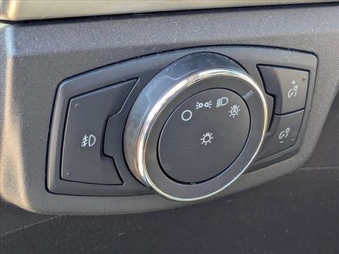 Used 2013 Ford Fusion SE image 12