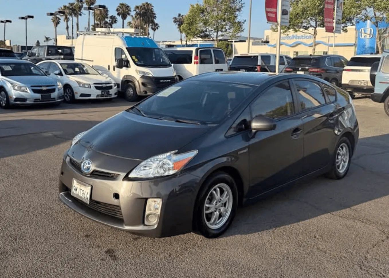 Used 2011 Toyota Prius Two FWD image 2