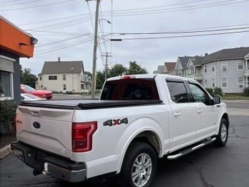 Used 2016 Ford F150 Lariat w/ Equipment Group 501A Mid AWD/4WD image 4