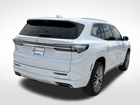 New 2026 Buick Enclave Avenir w/ Super Cruise Package FWD image 7