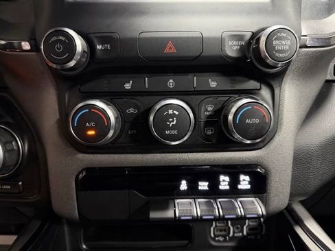Used 2023 RAM 1500 Big Horn AWD/4WD image 36