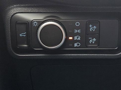 New 2025 Ford Explorer Active image 16