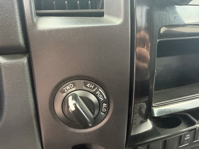 Used 2014 Nissan Titan SV w/ SV Value Truck Package AWD/4WD image 17