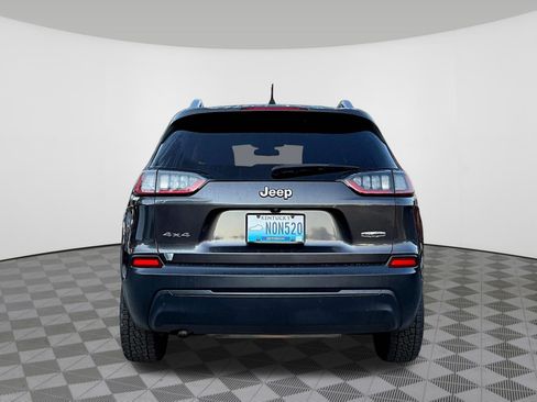 Used 2019 Jeep Cherokee Latitude Plus AWD/4WD image 5