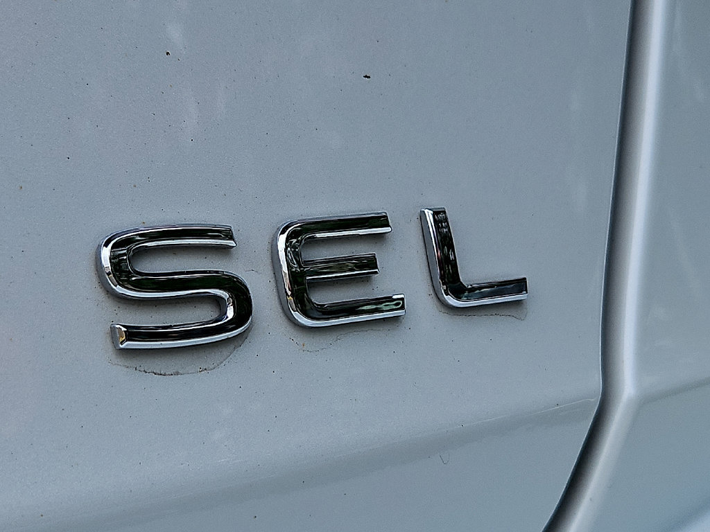 Certified 2023 Volkswagen Jetta SEL FWD image 31