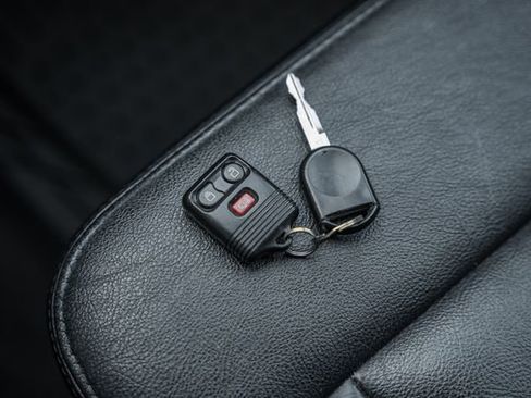 Used 2004 Ford F150 Lariat image 46