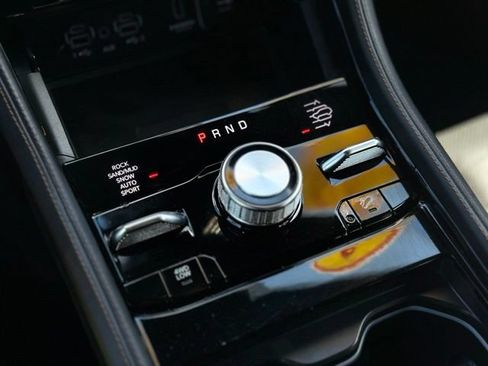 Used 2022 Jeep Grand Cherokee Summit AWD/4WD image 12