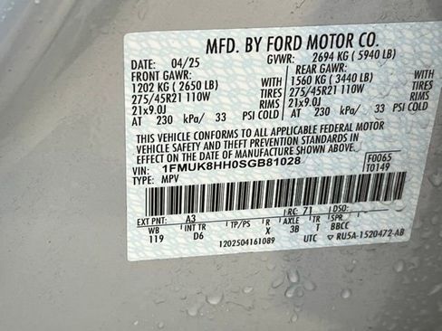 Used 2025 Ford Explorer Platinum w/ LUX Leather Package image 2