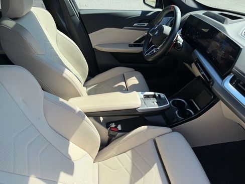 Used 2025 BMW X1 M35i AWD/4WD image 17