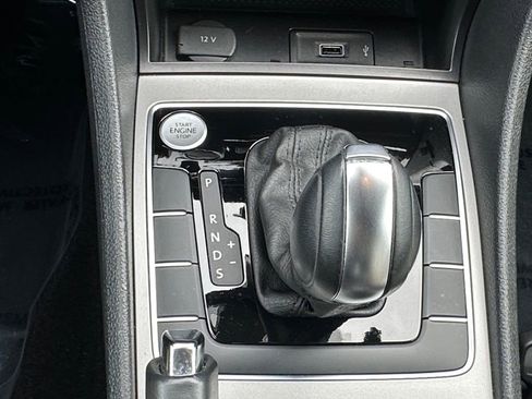 Used 2020 Volkswagen Passat 2.0T R-Line image 17