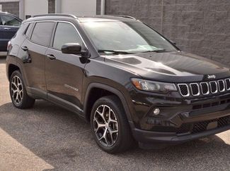 Used 2024 Jeep Compass Latitude video 2