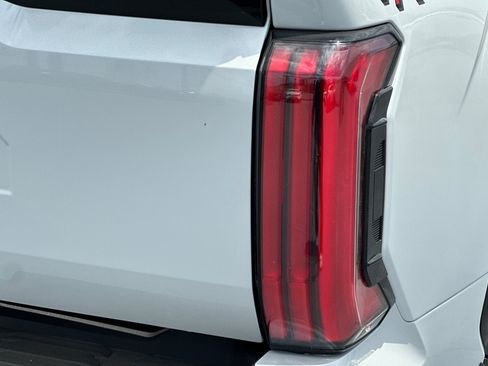 New 2026 Toyota Tundra Platinum AWD/4WD image 30