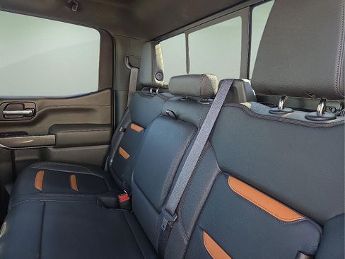 Used 2022 GMC Sierra 1500 AT4 w/ AT4 Premium Package image 10