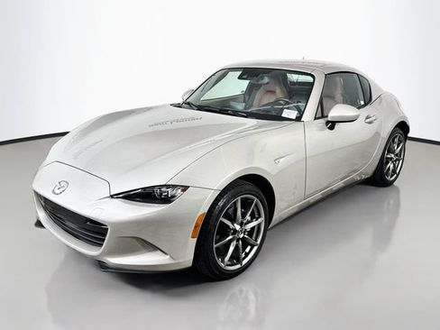 Used 2023 MAZDA MX-5 Miata Grand Touring RWD image 3