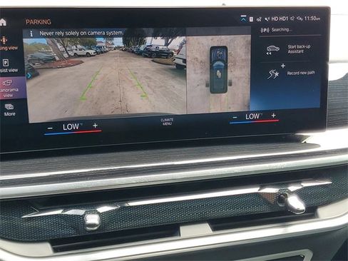 Used 2023 BMW X7 xDrive40i w/ M Sport Package image 28