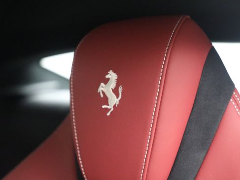 Certified 2024 Ferrari Roma image 18