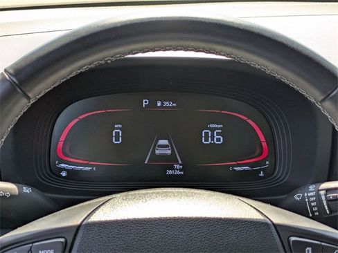 Used 2024 Hyundai Venue SEL image 19