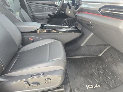 Used 2023 Volkswagen ID.4 Pro S image 15