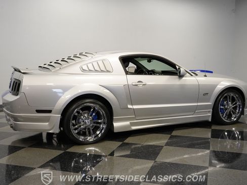 Used 2007 Ford Mustang GT RWD image 14