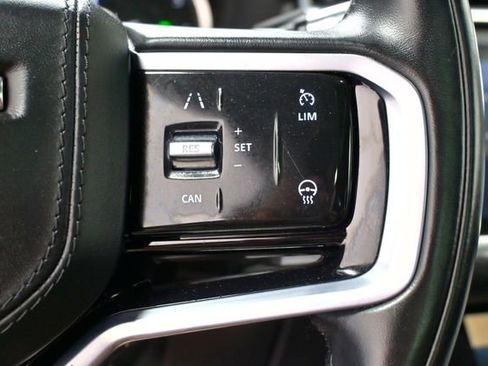 Used 2022 Land Rover Range Rover Velar R-Dynamic S image 23