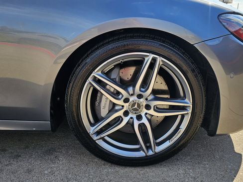 Used 2018 Mercedes-Benz E 300 w/ Premium 1 Package image 16