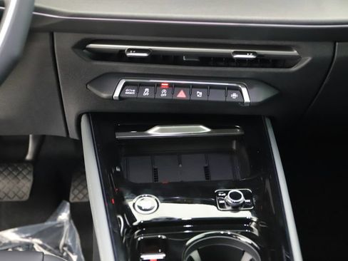 New 2026 Audi Q3 quattro 2.0T AWD/4WD image 20