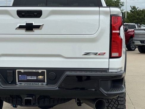 New 2026 Chevrolet Silverado 2500 ZR2 AWD/4WD image 7