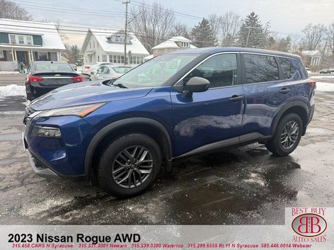 Used 2023 Nissan Rogue S image 3