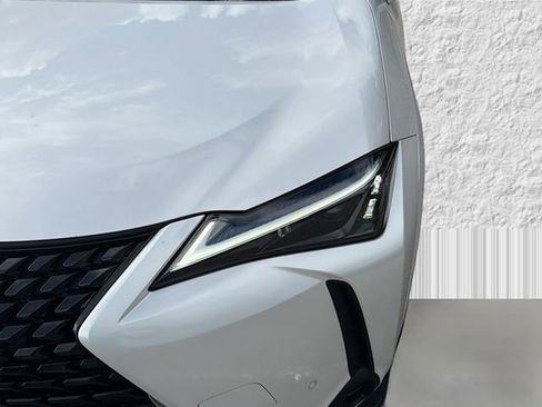 Used 2023 Lexus UX 250h UX 250h Premium image 9