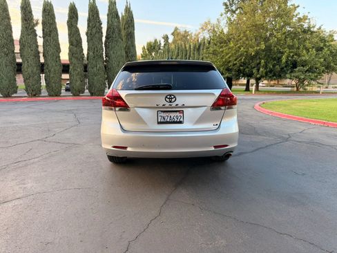 Used 2013 Toyota Venza LE FWD image 5