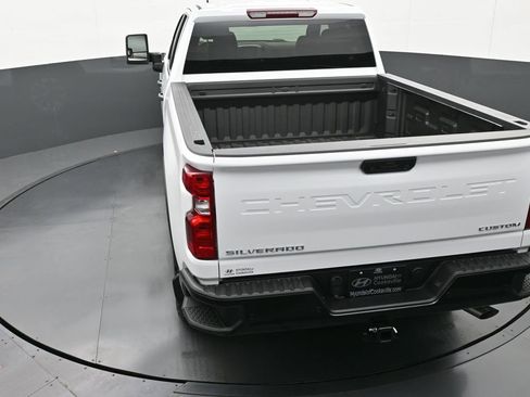 Used 2025 Chevrolet Silverado 2500 Custom w/ Custom Value Package image 34