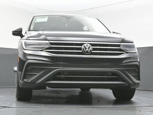 Used 2024 Volkswagen Tiguan S image 55