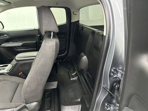 Used 2021 Chevrolet Colorado LT w/ Fleet Safety Package image 19