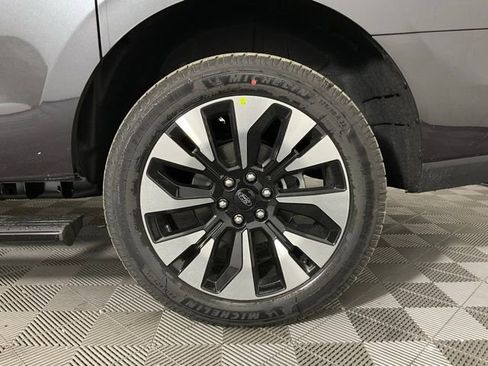 New 2025 Ford Expedition Max Platinum w/ Driver's Package image 10