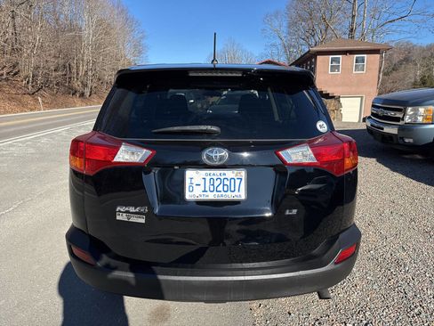 Used 2015 Toyota RAV4 LE image 6