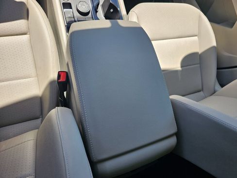 Certified 2023 Volkswagen Atlas SE w/ Panoramic Sunroof Package AWD/4WD image 23