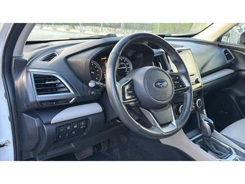 Used 2022 Subaru Forester Limited AWD/4WD image 22