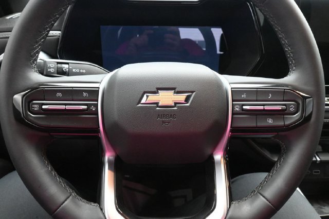 Used 2024 Chevrolet Colorado LT w/ LT Convenience Package RWD image 36