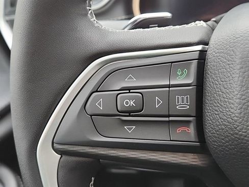 New 2025 Jeep Grand Cherokee L Altitude image 13