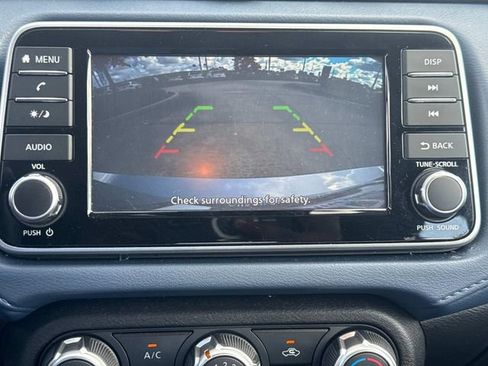 Used 2025 Nissan Versa SV FWD image 32