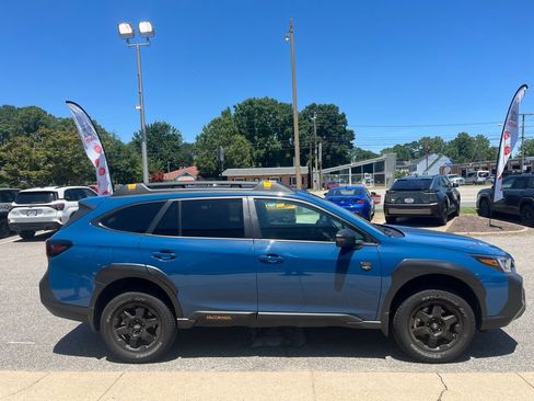 Used 2025 Subaru Outback Wilderness w/ Wilderness Package AWD/4WD image 3