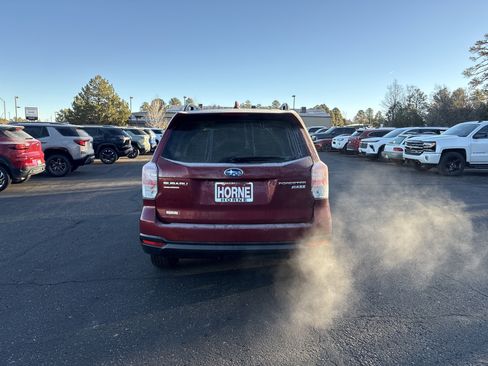 Used 2017 Subaru Forester 2.5i Premium w/ All-Weather Package image 10