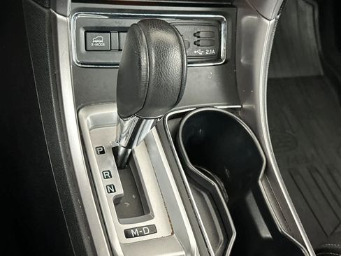 Used 2021 Subaru Ascent Premium w/ Convenience Package image 23